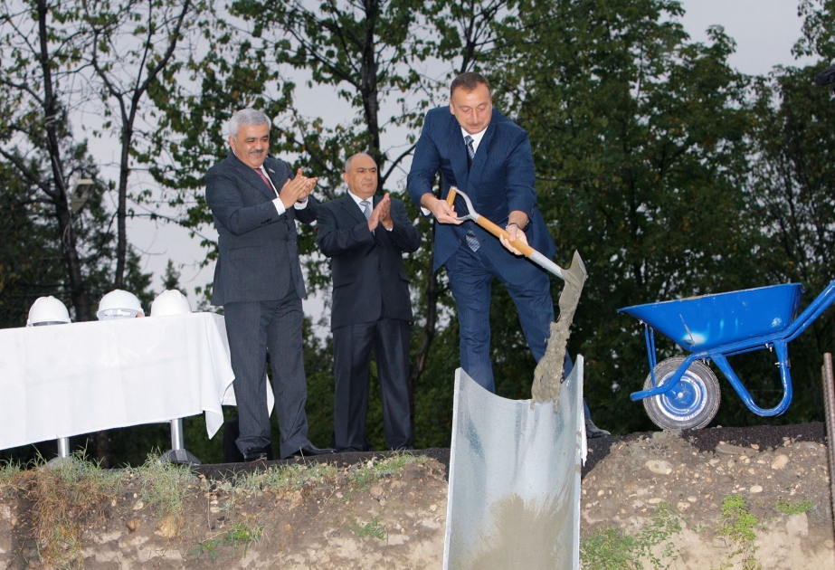 QUSARDA MƏRKƏZİ RAYON XƏSTƏXANASININ TƏMƏLİ QOYULMUŞDUR