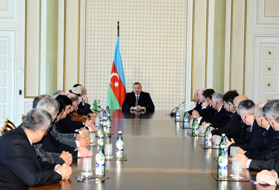 AZƏRBAYCAN PREZİDENTİ İLHAM ƏLİYEV MİLLİ TƏHLÜKƏSİZLİK ORQANLARININ 90 İLLİK YUBİLEYİ İLƏ BAĞLI BAKIYA GƏLƏN XARİCİ ÖLKƏLƏRİN XÜSUSİ XİDMƏT ORQANLARININ YÜKSƏK VƏZİFƏLİ NÜMAYƏNDƏLƏRİNİ QƏBUL ETMİŞDİR