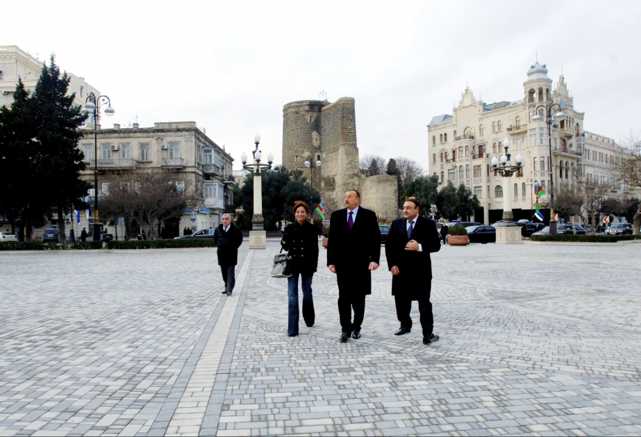 AZƏRBAYCAN PREZİDENTİ İLHAM ƏLİYEV DƏNİZKƏNARI MİLLİ PARKDA GEDƏN ƏSASLI BƏRPA VƏ YENİDƏNQURMA İŞLƏRİNİN GEDİŞİ İLƏ TANIŞ OLMUŞDUR