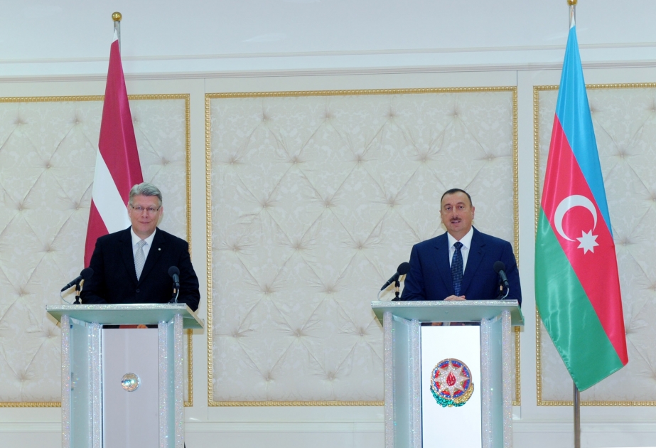 AZƏRBAYCAN VƏ LATVİYA PREZİDENTLƏRİNİN MƏTBUAT ÜÇÜN BƏYANATLARI