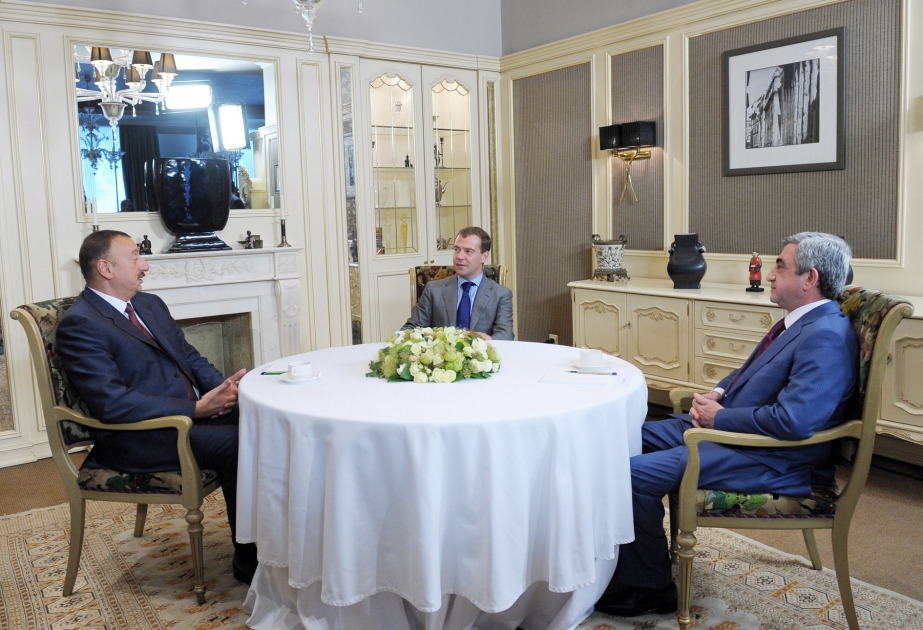 MOSKVADA AZƏRBAYCAN, RUSİYA VƏ ERMƏNİSTAN PREZİDENTLƏRİNİN ÜÇTƏRƏFLİ GÖRÜŞÜ KEÇİRİLMİŞDİR