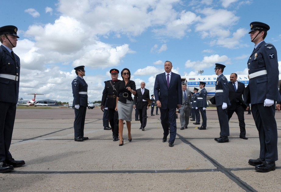 LONDONUN “STANSTED” HAVA LİMANINDA QARŞILANMA