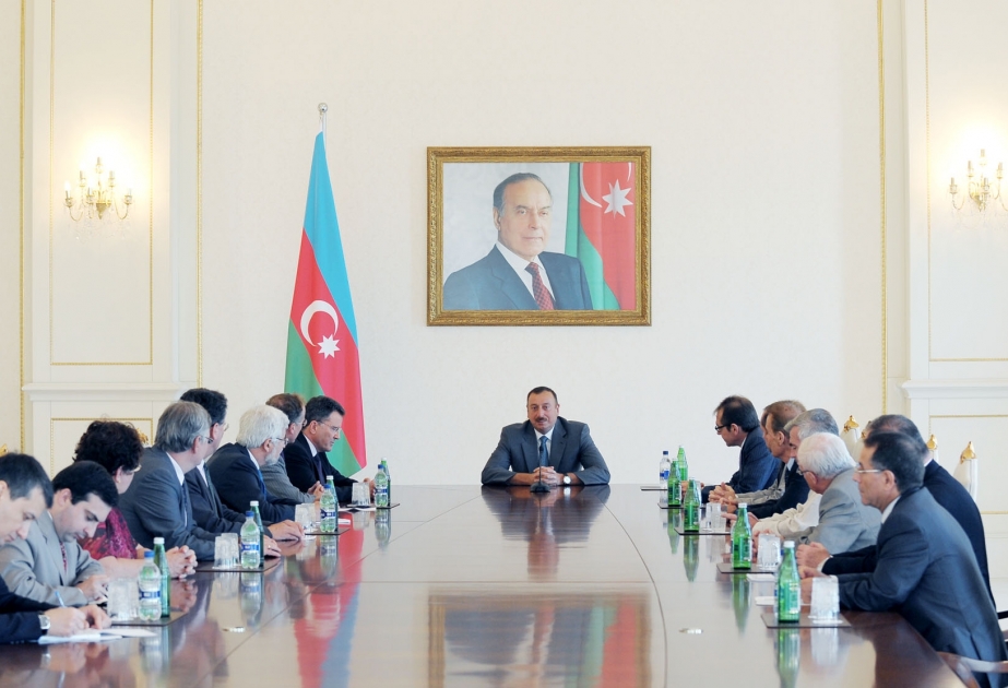 AZƏRBAYCAN PREZİDENTİ İLHAM ƏLİYEV FRANSANIN MDB ÖLKƏLƏRİNDƏ AKKREDİTƏ OLUNAN SƏFİRLƏRİNİ QƏBUL ETMİŞDİR