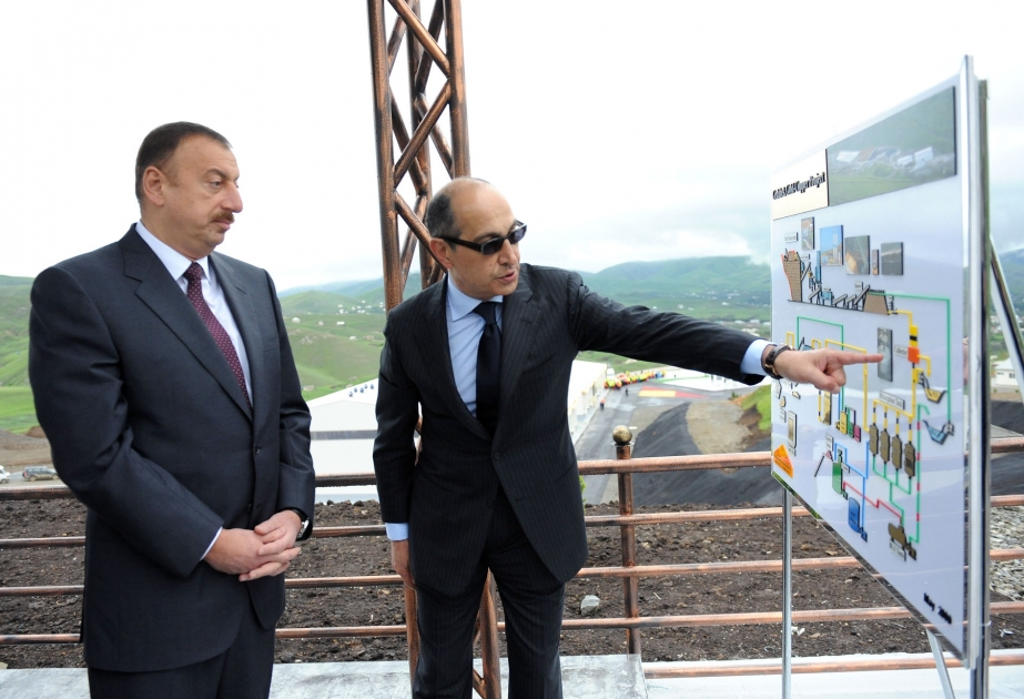 PREZİDENT İLHAM ƏLİYEV GƏDƏBƏY QIZIL-MİS EMALI ZAVODUNUN FƏALİYYƏTƏ BAŞLAMASI İLƏ BAĞLI MƏRASİMDƏ İŞTİRAK ETMİŞDİR