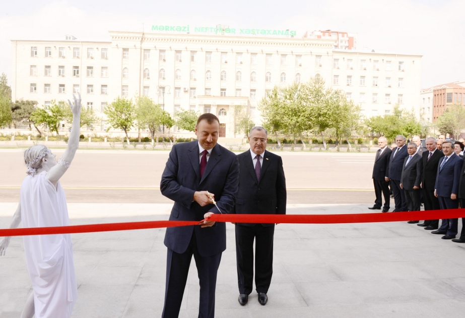 AZƏRBAYCAN RESPUBLİKASI ALİ MƏHKƏMƏSİNİN YENİ İNZİBATİ BİNASININ TƏNTƏNƏLİ AÇILIŞ MƏRASİMİ KEÇİRİLMİŞDİR PREZİDENT İLHAM ƏLİYEV MƏRASİMDƏ İŞTİRAK ETMİŞDİR