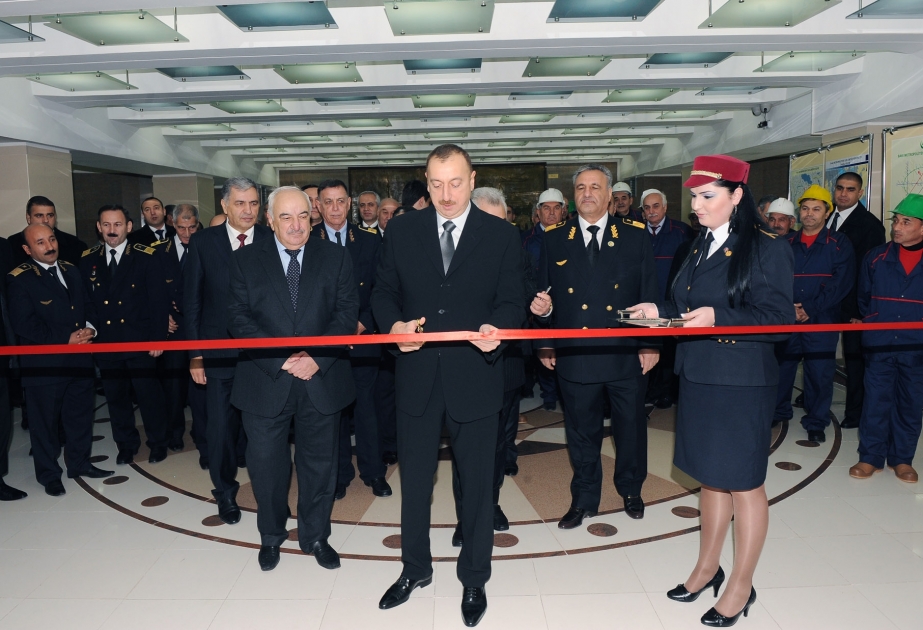 BAKI METROPOLİTENİNİN “AZADLIQ PROSPEKTİ” STANSİYASININ AÇILIŞI OLMUŞDUR PREZİDENT İLHAM ƏLİYEV MƏRASİMDƏ İŞTİRAK ETMİŞDİR