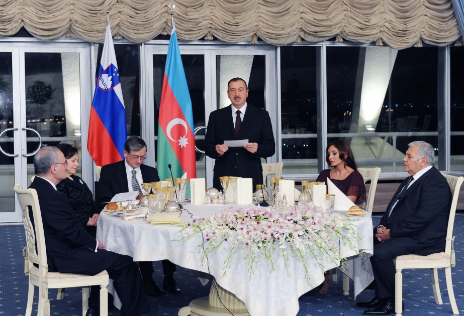 SLOVENİYA RESPUBLİKASININ PREZİDENTİ DANİLO TÜRKÜN AZƏRBAYCANA RƏSMİ SƏFƏRİ ALİ QONAĞIN ŞƏRƏFİNƏ