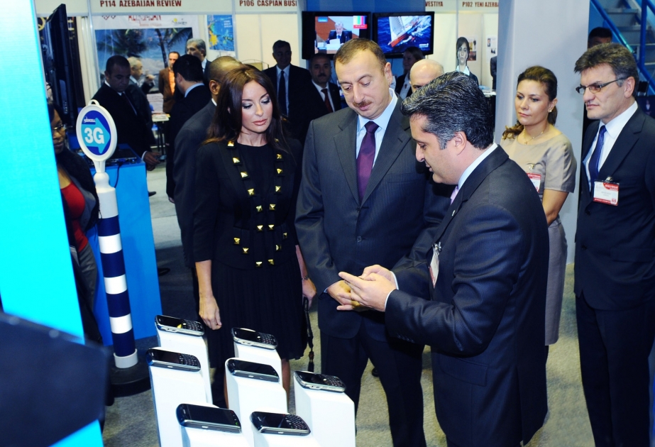 BAKIDA “BAKUTEL-2009” 15-Cİ YUBİLEY BEYNƏLXALQ TELEKOMMUNİKASİYA VƏ İNFORMASİYA TEXNOLOGİYALARI SƏRGİSİ AÇILMIŞDIR AZƏRBAYCAN PREZİDENTİ İLHAM ƏLİYEV MƏRASİMDƏ İŞTİRAK ETMİŞDİR