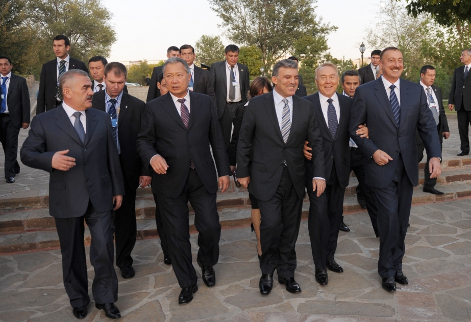 “ƏCƏMİ” SEYRƏNGAHI İLƏ TANIŞLIQ