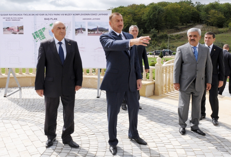 QUSAR ŞƏHƏRİNDƏ DÖVLƏT BAYRAĞI MEYDANI İLƏ TANIŞLIQ