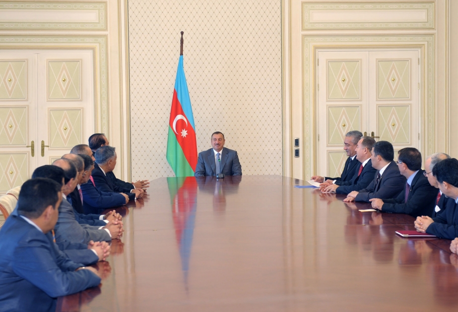 AZƏRBAYCAN PREZİDENTİ İLHAM ƏLİYEV MÜSƏLMAN ÖLKƏLƏRİNİN AZƏRBAYCANDA FƏALİYYƏT GÖSTƏRƏN SƏFİRLƏRİNİ MÜQƏDDƏS RAMAZAN BAYRAMI MÜNASİBƏTİLƏ QƏBUL ETMİŞDİR