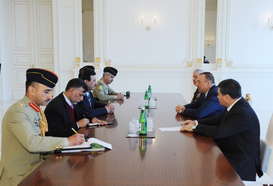 AZƏRBAYCAN PREZİDENTİ İLHAM ƏLİYEV PAKİSTANIN MÜDAFİƏ KATİBİ SƏYİD ƏTHAR ƏLİNİN BAŞÇILIQ ETDİYİ NÜMAYƏNDƏ HEYƏTİNİ QƏBUL ETMİŞDİR