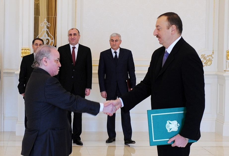 AZƏRBAYCAN PREZİDENTİ İLHAM ƏLİYEV LİVİYANIN ÖLKƏMİZDƏ YENİ TƏYİN OLUNMUŞ FÖVQƏLADƏ VƏ SƏLAHİYYƏTLİ SƏFİRİNİN ETİMADNAMƏSİNİ QƏBUL ETMİŞDİR