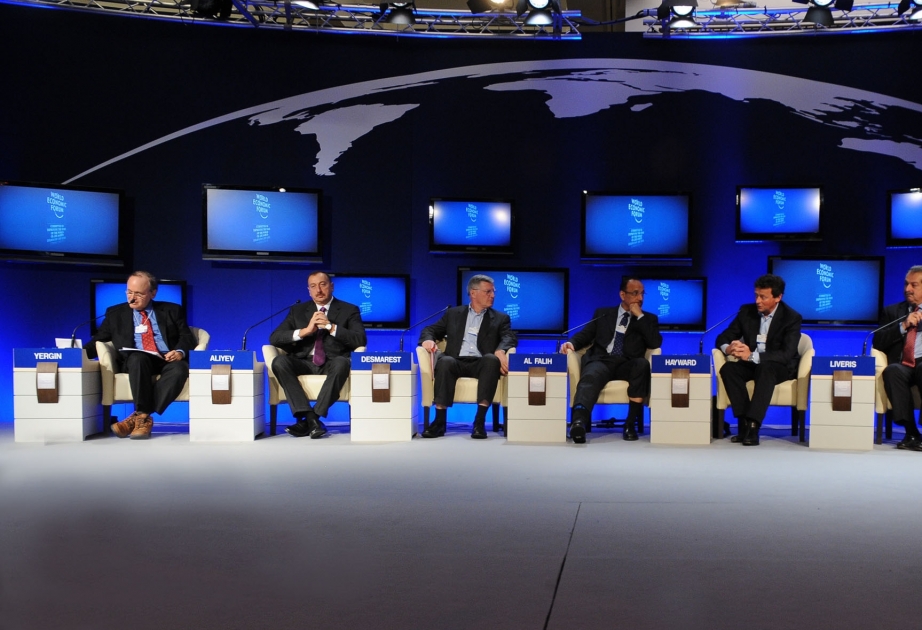 DAVOS İQTİSADİ FORUMU İŞİNİ DAVAM ETDİRİRPREZİDENT İLHAM ƏLİYEV “QLOBAL ENERJİ MƏNZƏRƏSİ” MÖVZUSUNDA İCLASDA İŞTİRAK ETMİŞDİR