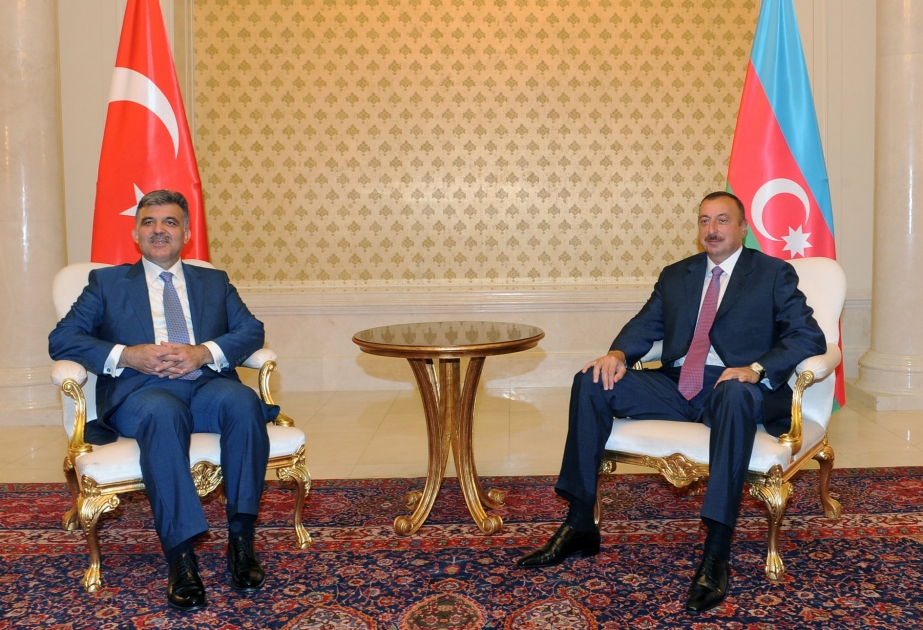 AZƏRBAYCAN PREZİDENTİ İLHAM ƏLİYEVİN VƏ TÜRKİYƏ PREZİDENTİ ABDULLAH GÜLÜN TƏKBƏTƏK GÖRÜŞÜ