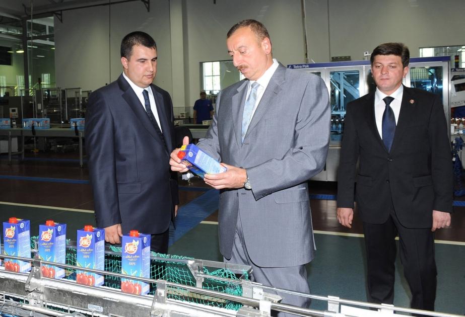 PREZİDENT İLHAM ƏLİYEV QƏBƏLƏDƏKİ “GİLAN” KONSERV ZAVODUNDA YARADILAN YENİ İSTEHSAL SAHƏLƏRİ İLƏ TANIŞ OLMUŞDUR