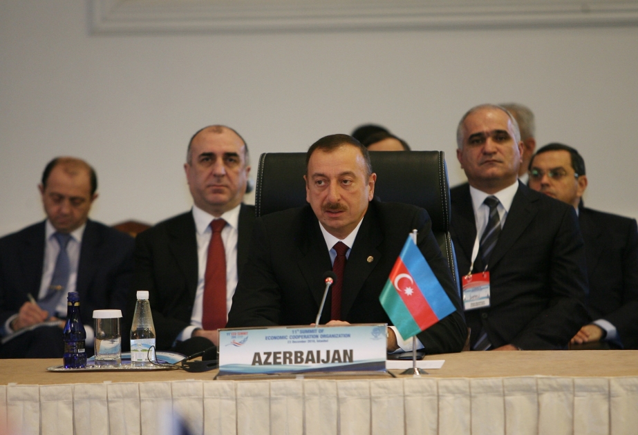 Azərbaycan Prezidenti İlham Əliyev İstanbulda İqtisadi Əməkdaşlıq Təşkilatının XI Sammitində iştirak etmişdir