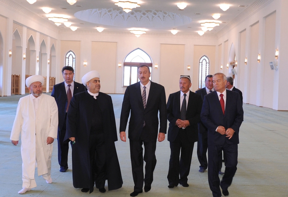 “HƏZRƏTİ-İMAM” MƏSCİD KOMPLEKSİ İLƏ TANIŞLIQ