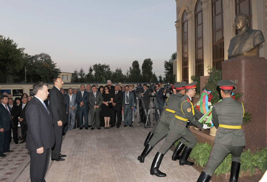 DAŞKƏNDDƏ ULU ÖNDƏR HEYDƏR ƏLİYEV ADINA AZƏRBAYCAN MƏDƏNİYYƏT MƏRKƏZİNİN AÇILIŞI OLMUŞDUR