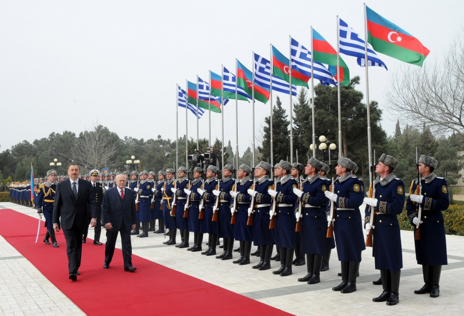 Yunanıstan Respublikasının Prezidenti Karolos Papulyasın Azərbaycana rəsmi səfəri Rəsmi qarşılanma mərasimi