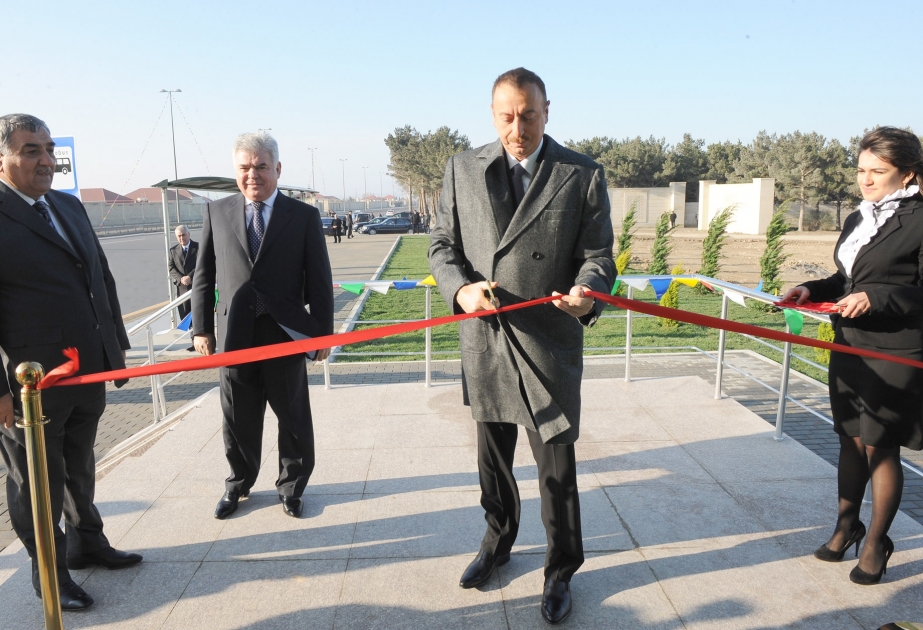 Prezident İlham Əliyev Bakıda bir sıra yol-nəqliyyat kompleksi obyektlərinin açılışlarında iştirak etmişdir