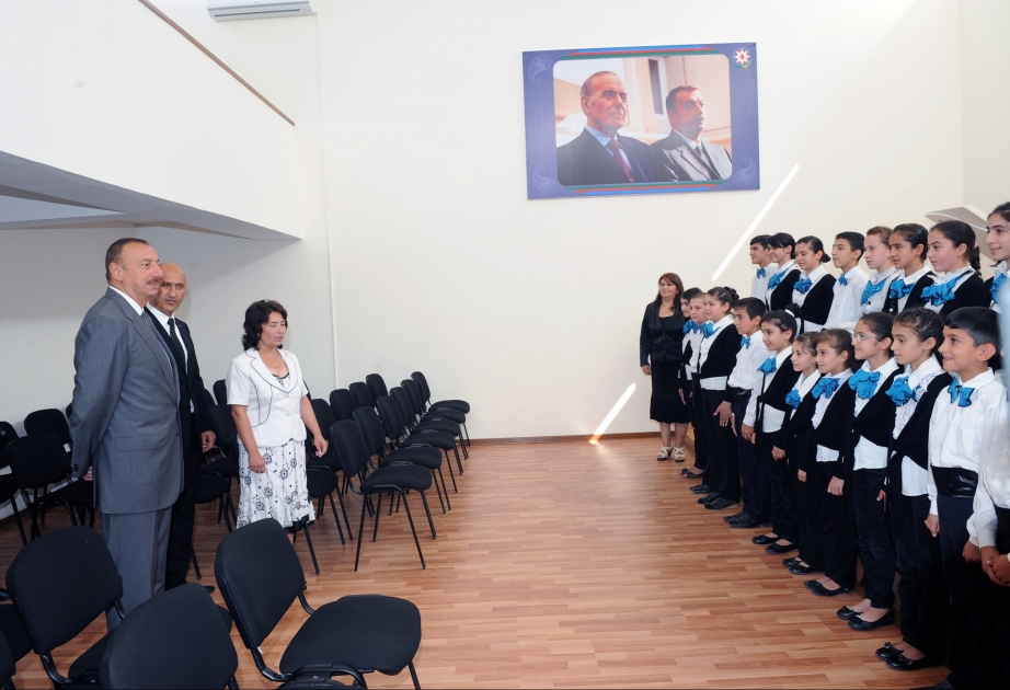 Prezident İlham Əliyev Siyəzən Uşaq İncəsənət Məktəbinin açılışında iştirak etmişdir
