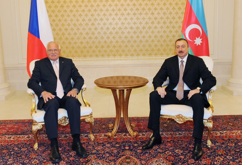 Azərbaycan Prezidenti İlham Əliyevin və Çexiya Prezidenti Vatslav Klausun təkbətək görüşü
