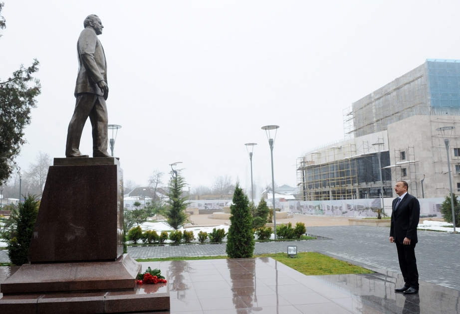 Azərbaycan Prezidenti İlham Əliyevin respublikanın şimal-qərb bölgəsinə səfəriQəbələdə ümummilli lider Heydər Əliyevin abidəsini ziyarət