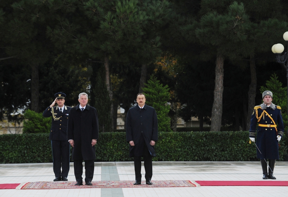 Macarıstan Respublikasının Prezidenti Pal Şmittin Azərbaycan Respublikasına rəsmi səfəriRəsmi qarşılanma mərasimi