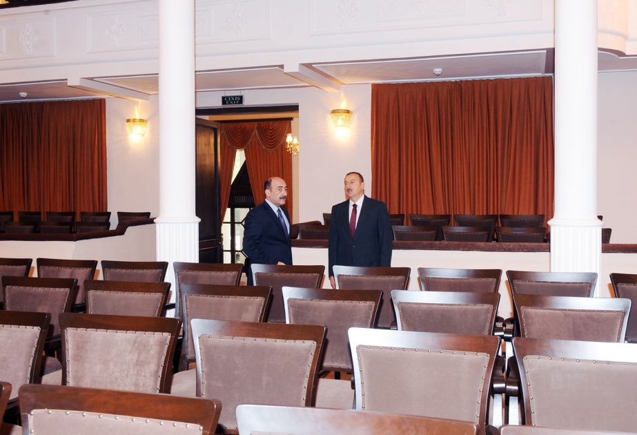 Prezident İlham Əliyev Azərbaycan Dövlət Mahnı Teatrının binasının əsaslı bərpa və yenidənqurmadan sonrakı vəziyyəti ilə tanış olmuşdur