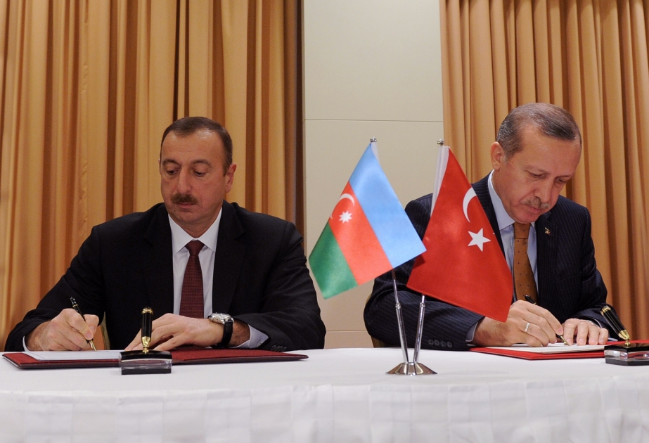Azərbaycan-Türkiyə sənədləri imzalanmışdır