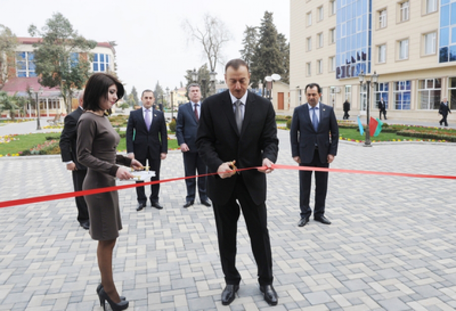 Le Président Ilham Aliyev a participé à l’inauguration du bâtiment administratif du bureau du Parti Nouvel Azerbaïdjan (YAP) du district d’Astara