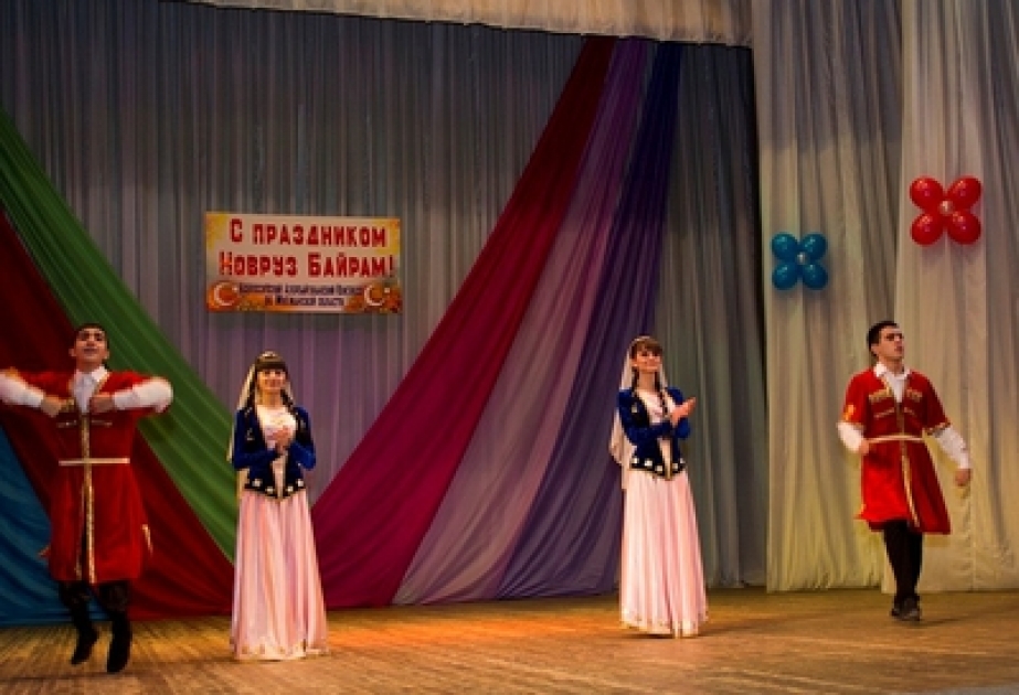 В Мурманске наши соотечественники получают поздравления