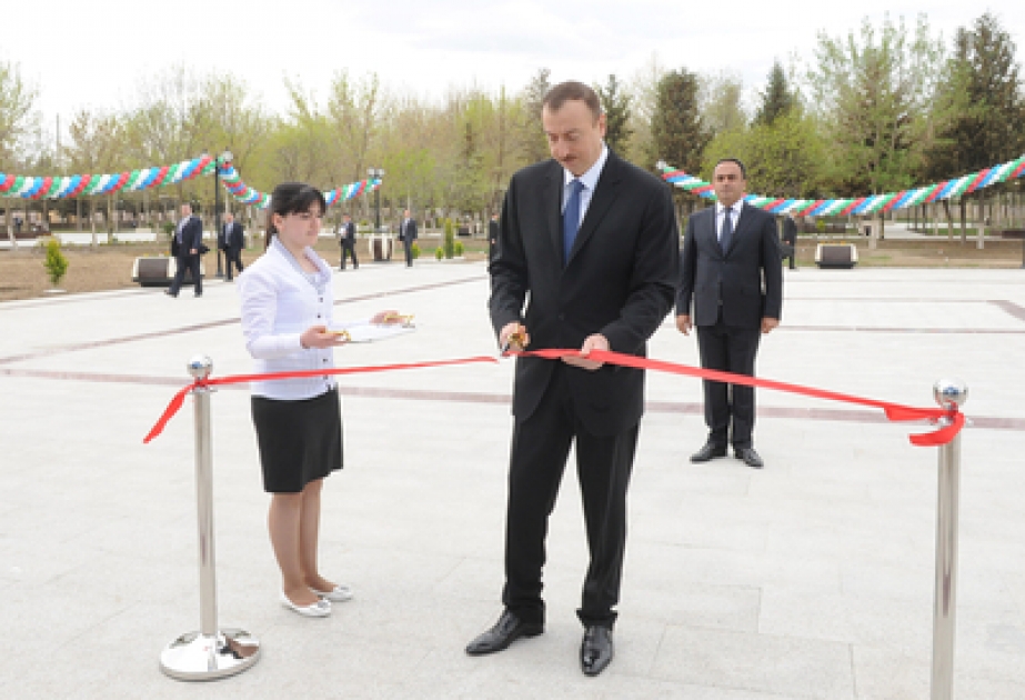 Le Président Ilham Aliyev a assisté à l’inauguration du Centre de la Jeunesse à Aghstafa