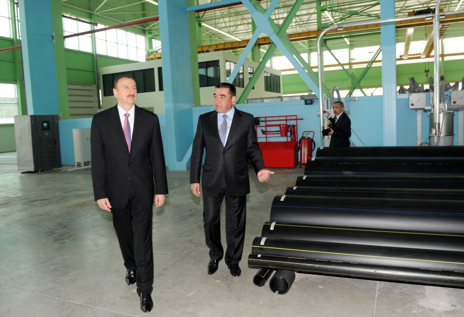 Prezident İlham Əliyev Sumqayıt Texnologiyalar Parkında polimer məhsulları istehsalı zavodunun genişləndirilməsi işləri ilə tanış olmuş, ağır maşınqayırma və dəqiq emal mərkəzləri zavodlarının açılışında iştirak etmişdir