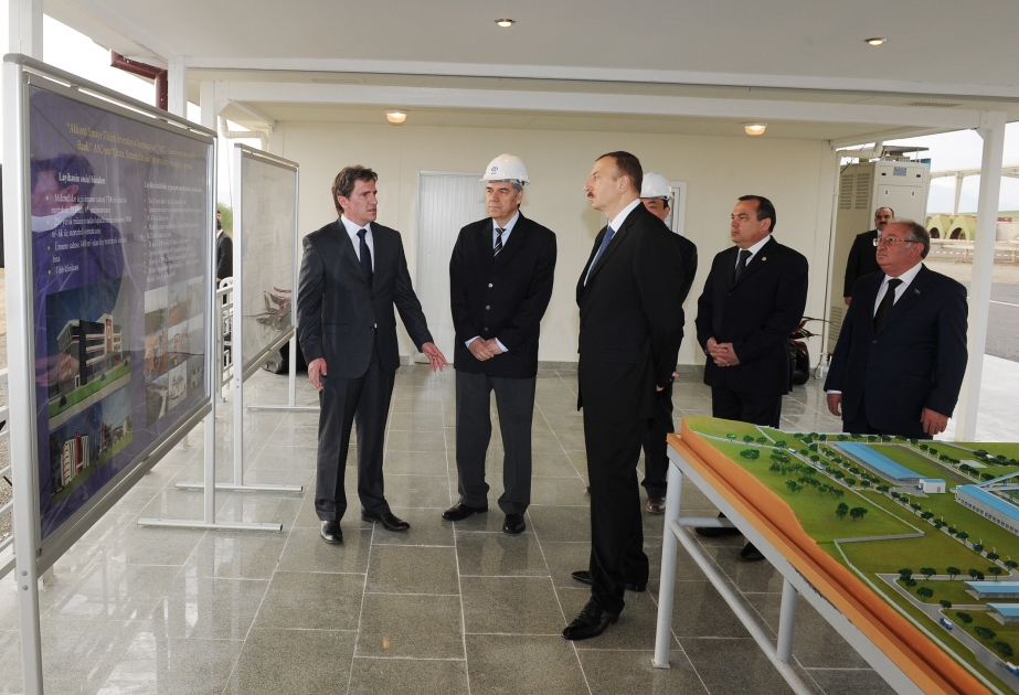 Prezident İlham Əliyev inşası davam etdirilən Qazax sement zavodu ilə tanış olmuşdur