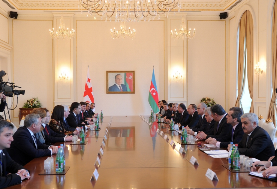 Azərbaycan və Gürcüstan prezidentlərinin geniş tərkibdə görüşü