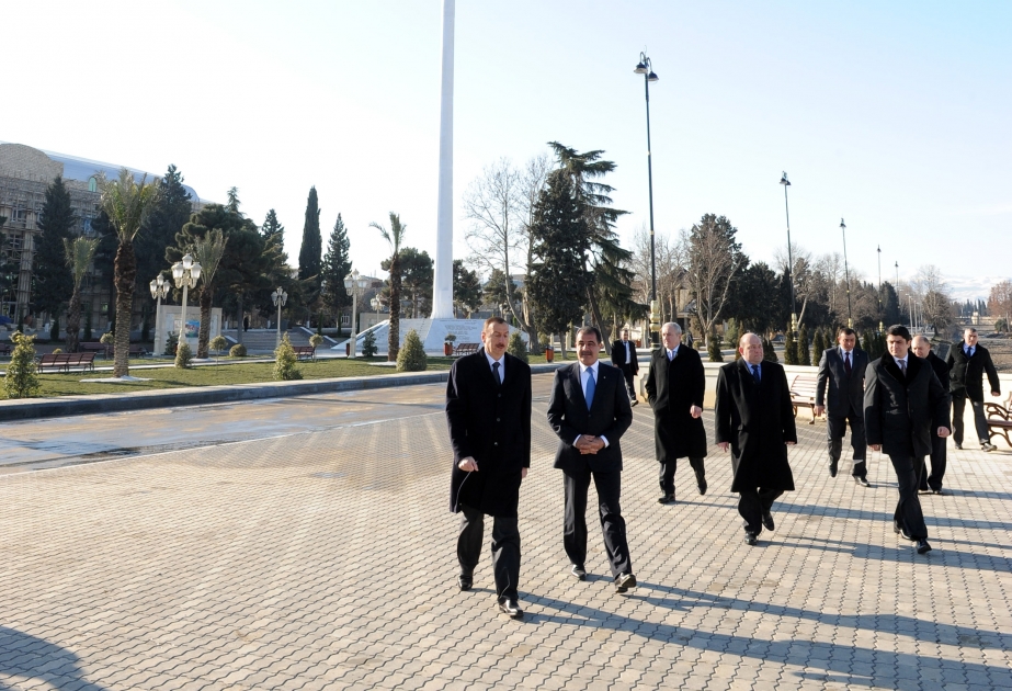 Prezident İlham Əliyev Gəncədə Bayraq Meydanının açılışında iştirak etmişdir