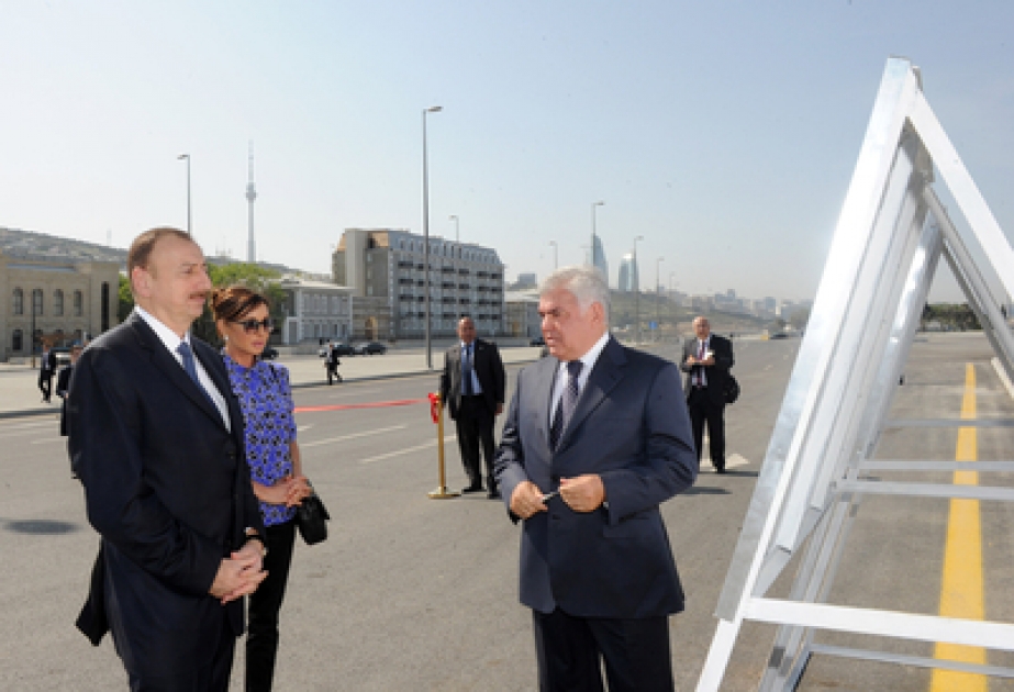 Le Président Ilham Aliyev a participé à l’inauguration de la partie de 2-4e km de la route Bakou-Alat menant à la Place du Drapeau national