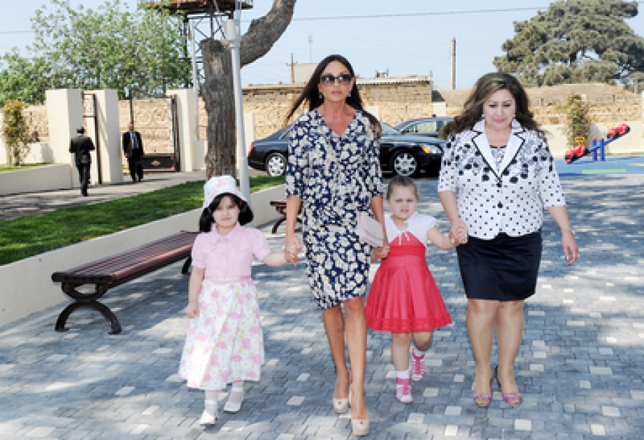 Mehriban Aliyeva, présidente de la Fondation Heydar Aliyev, a participé à l’ouverture de l’école maternelle numéro 78 au bourg de Chuvalan