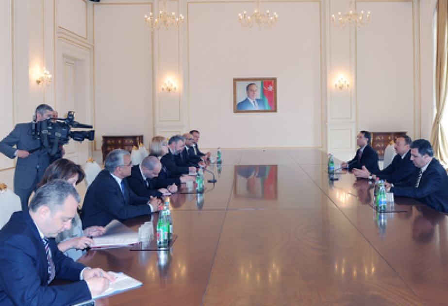 Le Président azerbaïdjanais Ilham Aliyev a reçu la délégation conduite par la présidente de l’Assemblée nationale bulgare