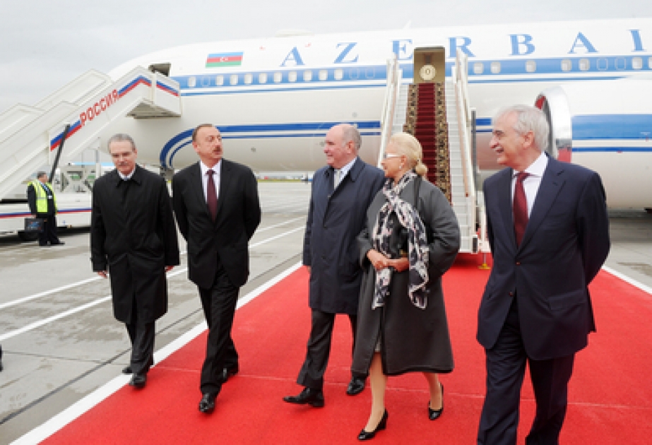 Accueil à l’Aéroport international Vnoukovo – 2 de Moscou