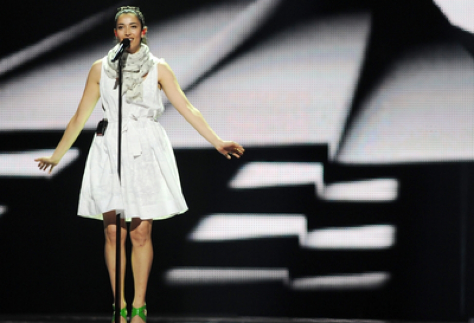 « Allume le feu ! »La représentante italienne sur la scène du Baki Crystal Hall