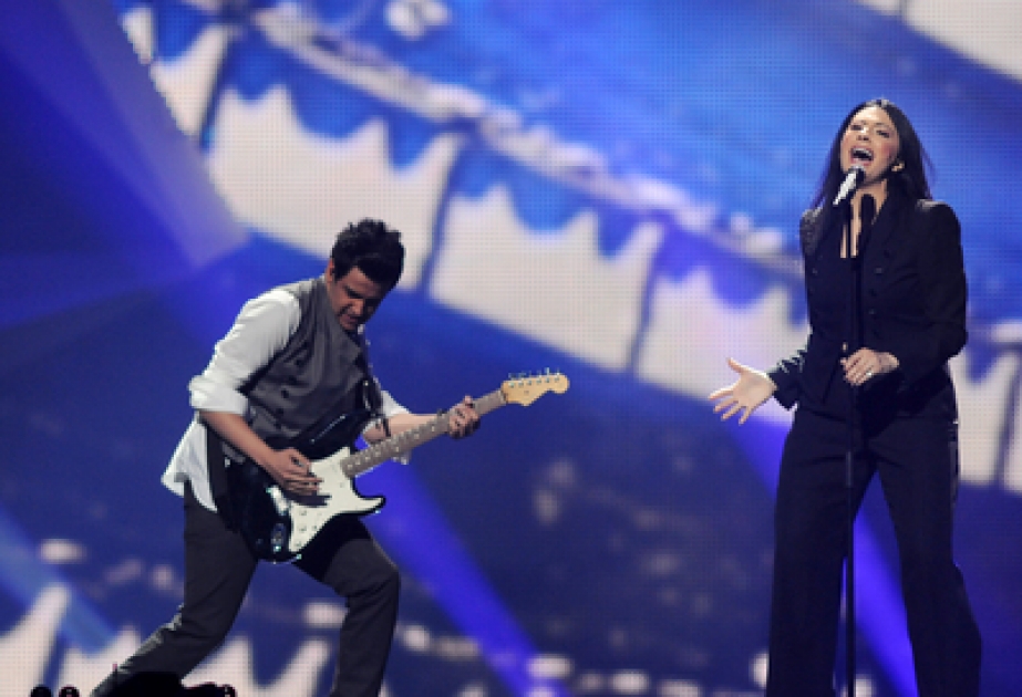 « Allume le feu ! »La Macédoine sort sur la scène du Baki Crystal Hall pour la deuxième demi – finale