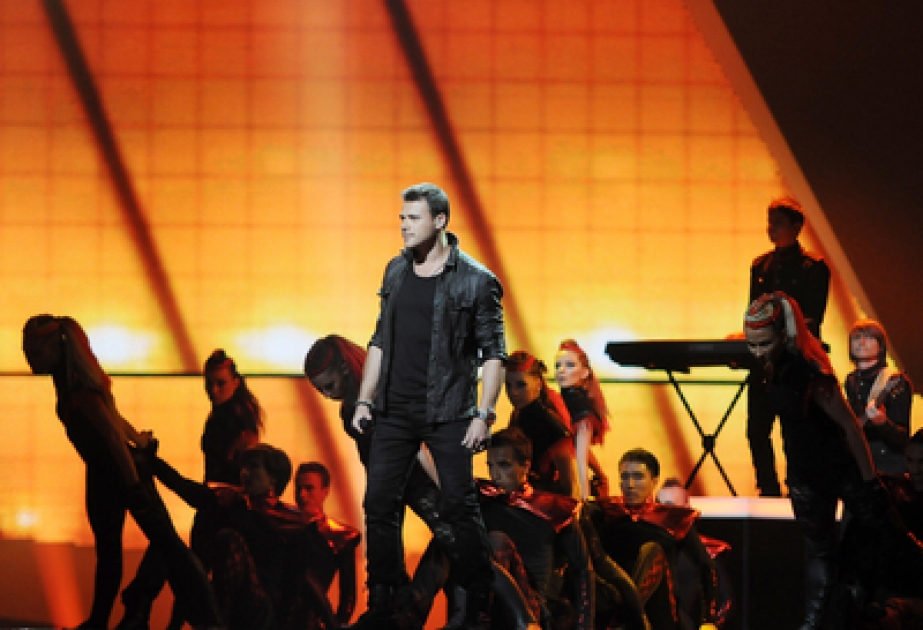 “Allume le feu!” Emin Aghalarov sera accompagné par 68 musiciens et danseurs