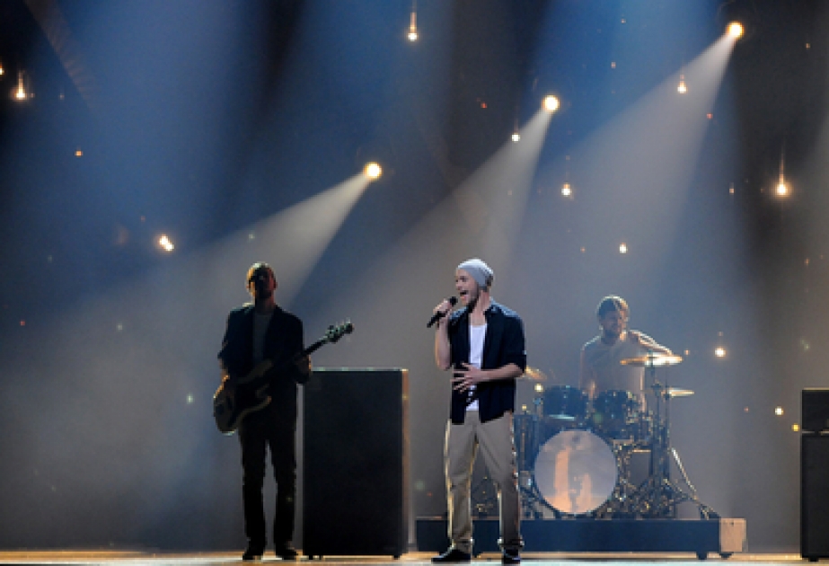 “Allume le feu!”Roman Lob est sur la scène de la Salle Cristal de Bakou
