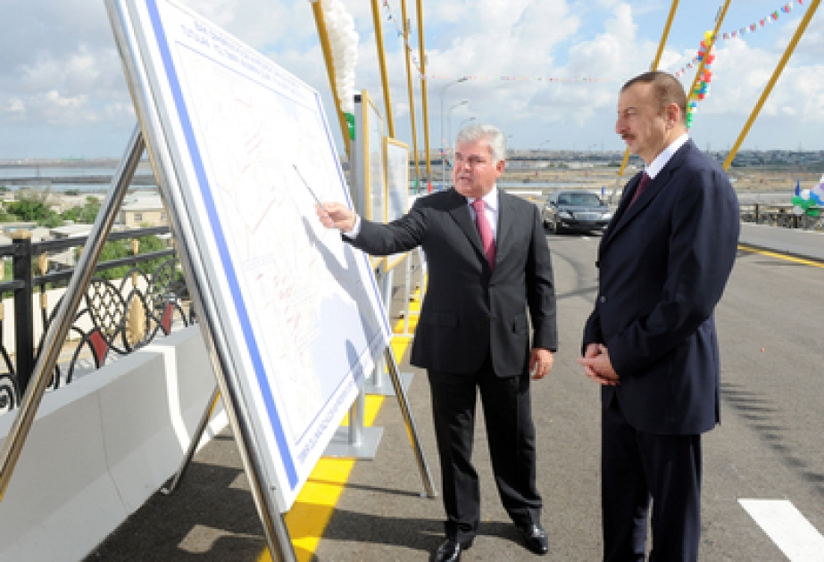 Le troisième complexe de l’échangeur qui se trouve au carrefour des avenues Heydar Aliyev et Ziya Bunyadov a été mis en serviceLe Président Ilham Aliyev a participé à la cérémonie de l’ouverture