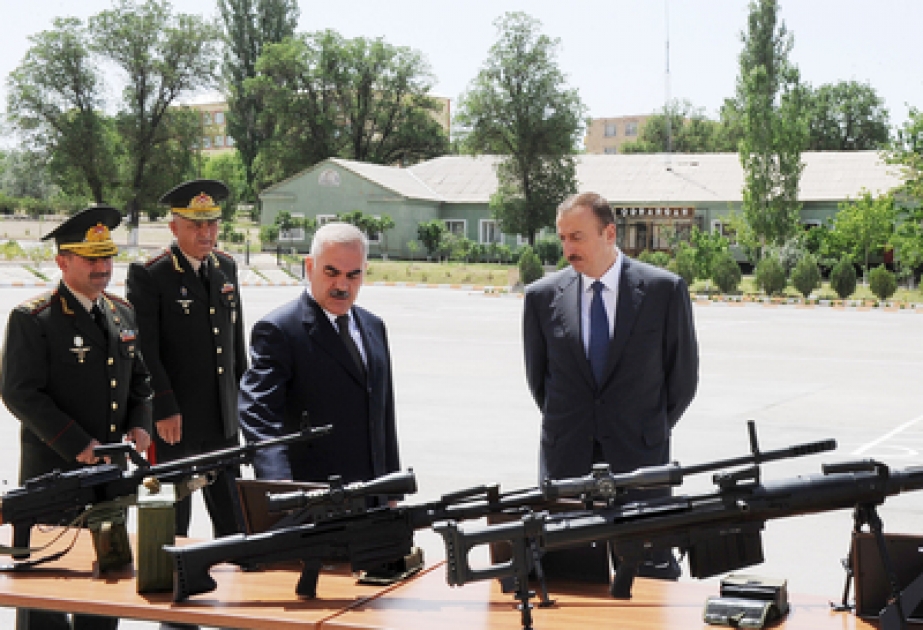 Le président Ilham Aliyev a participé à l’inauguration du bâtiment de l’état major dans l’unité militaire à Kenguerli