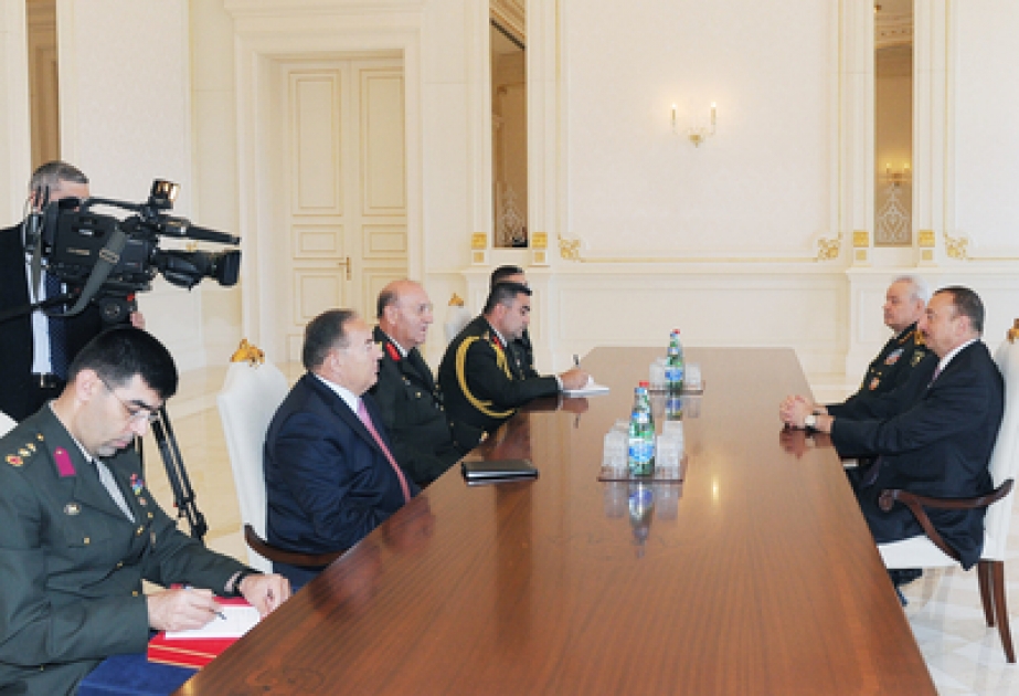Le président azerbaïdjanais Ilham Aliyev a reçu la délégation dirigée par Hayri Kivrikoglu, commandant des forces terrestres de la Turquie