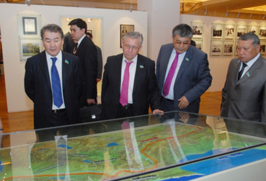 Le président du Sénat de la République du Kazakhstan a visité la Fondation Heydar Aliyev